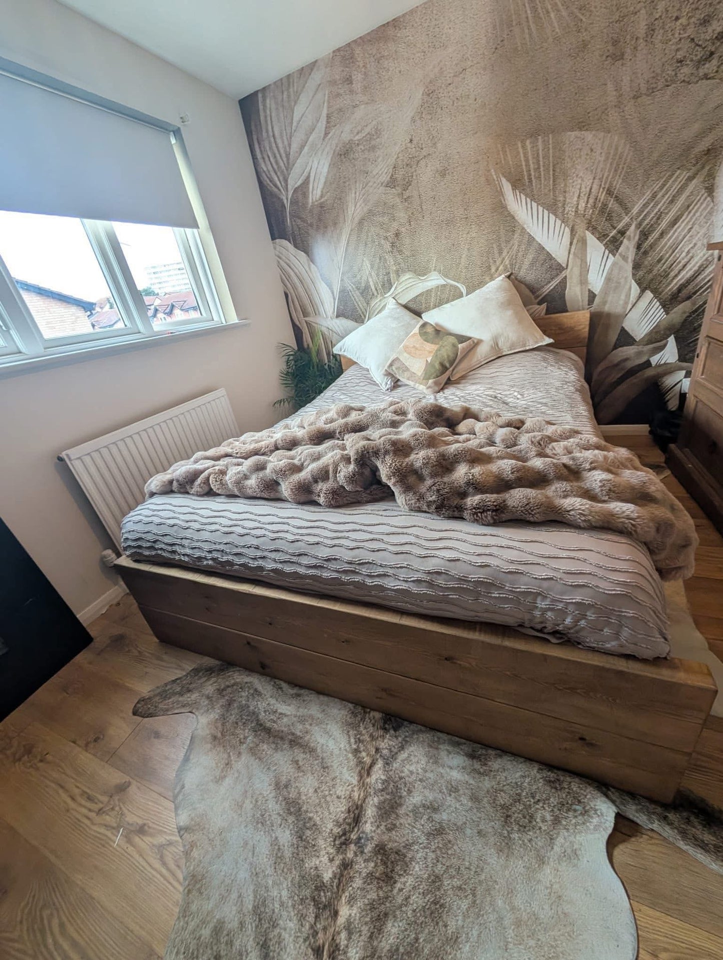 25% OFF at Checkout - The Earl Bed