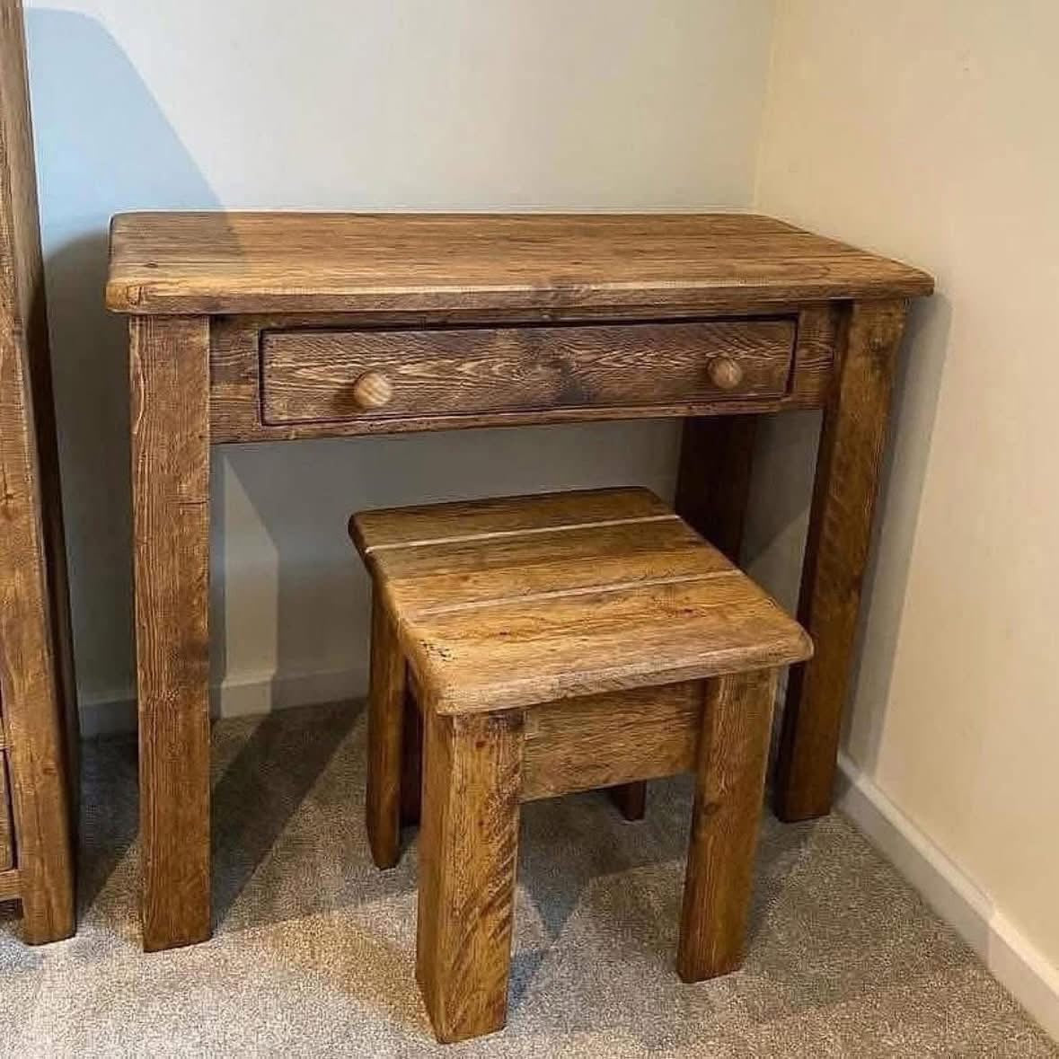 Corner Nook Desk & Stool