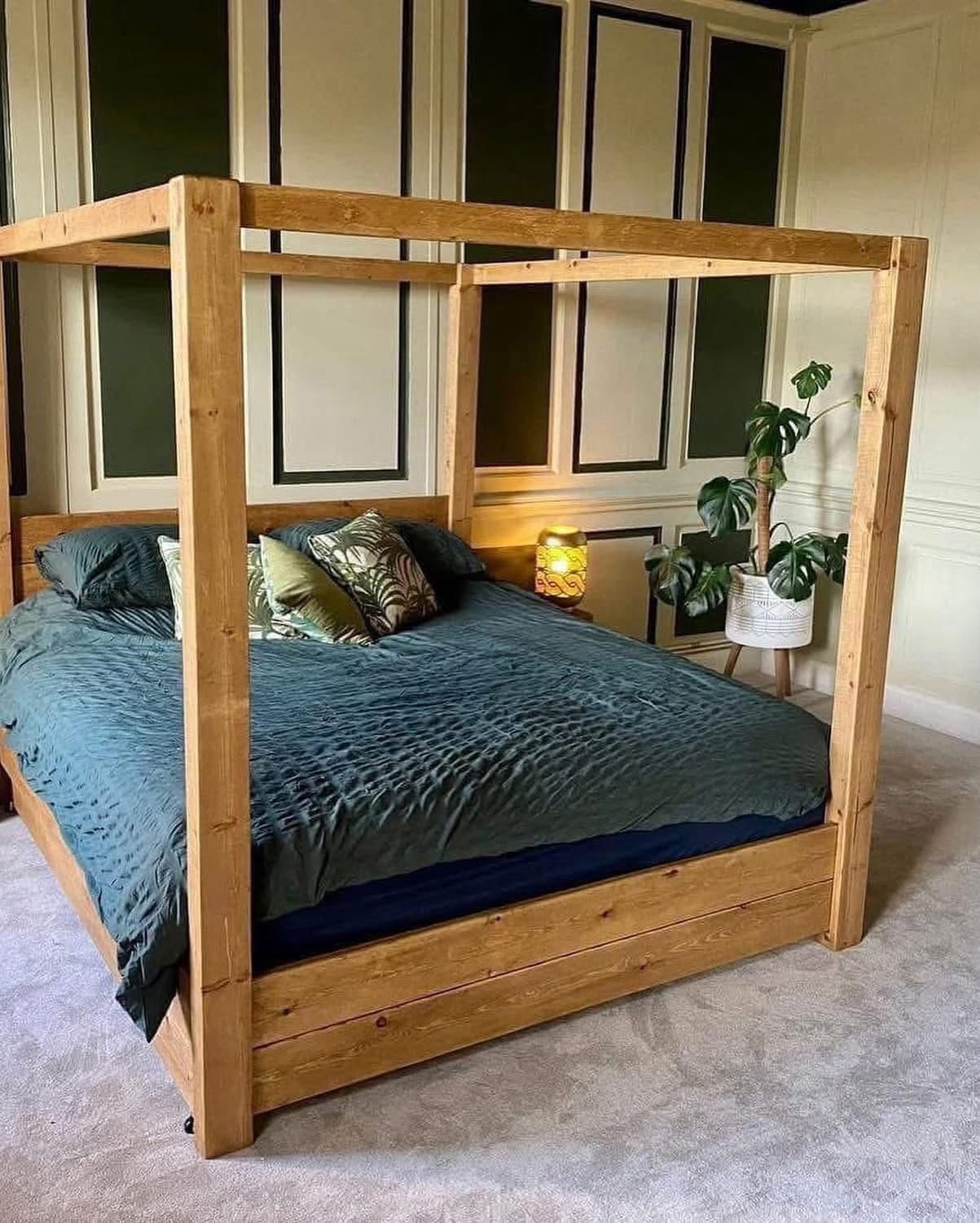 The GRAND Four Poster bed