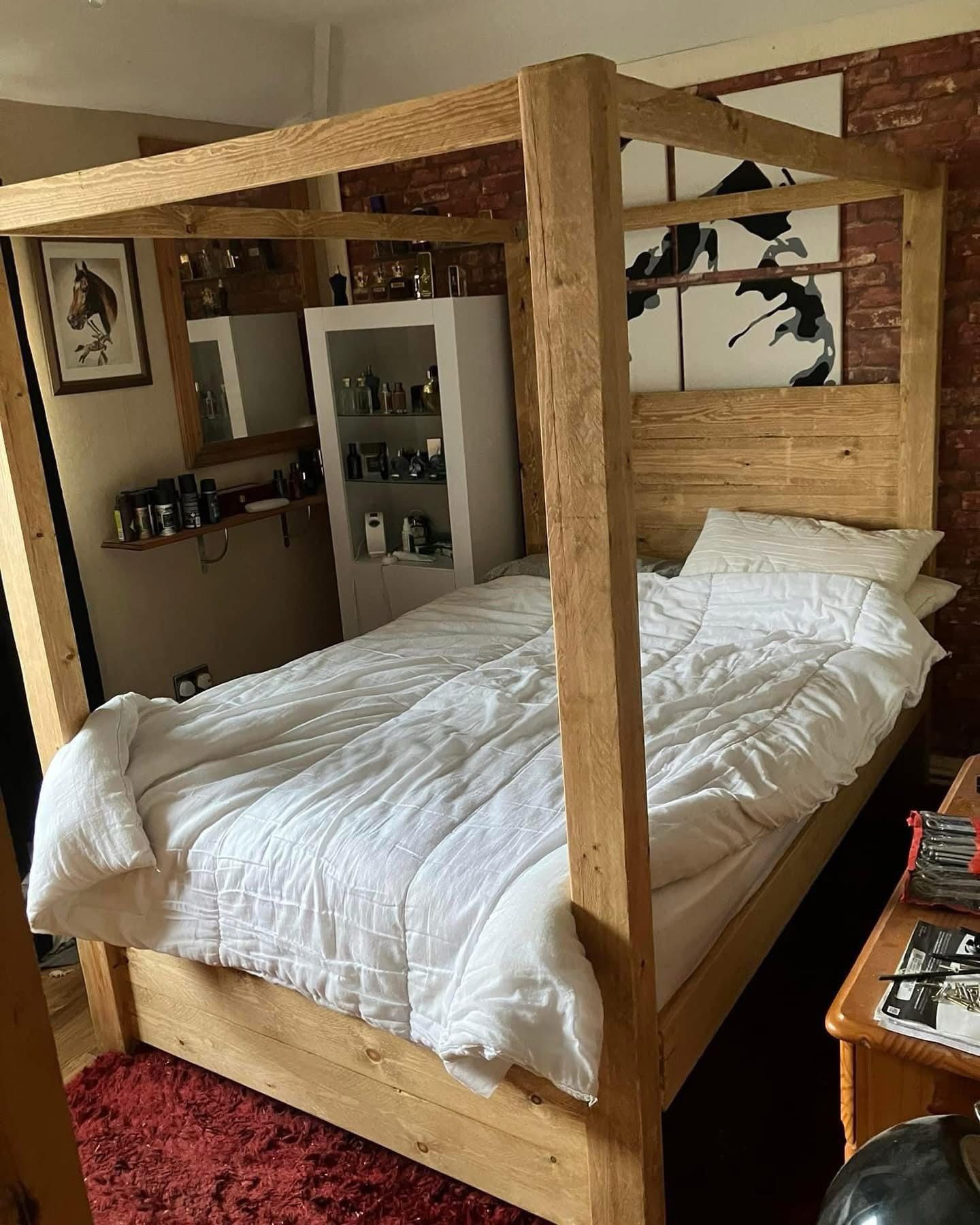 The GRAND Four Poster bed