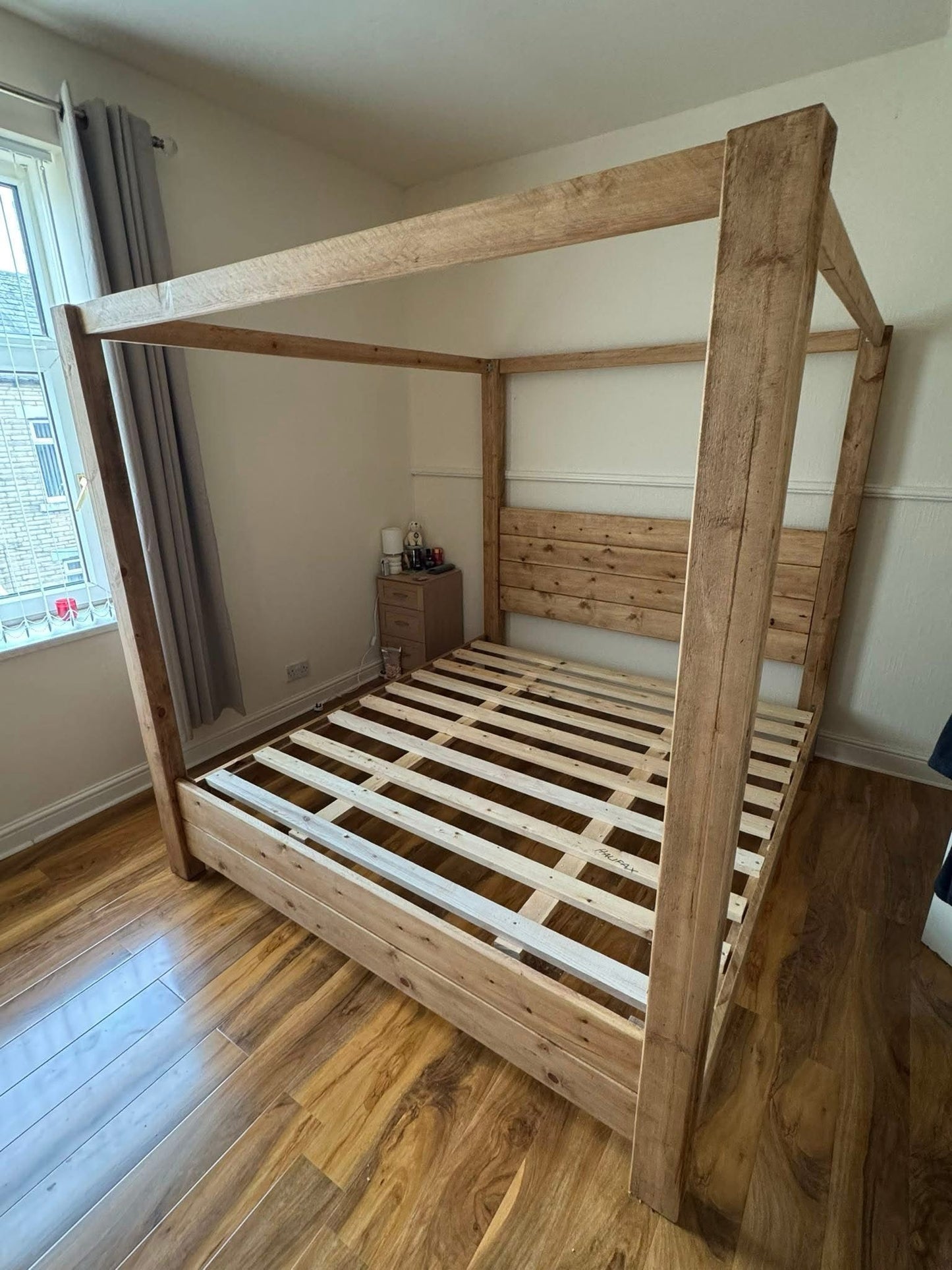 The GRAND Four Poster bed