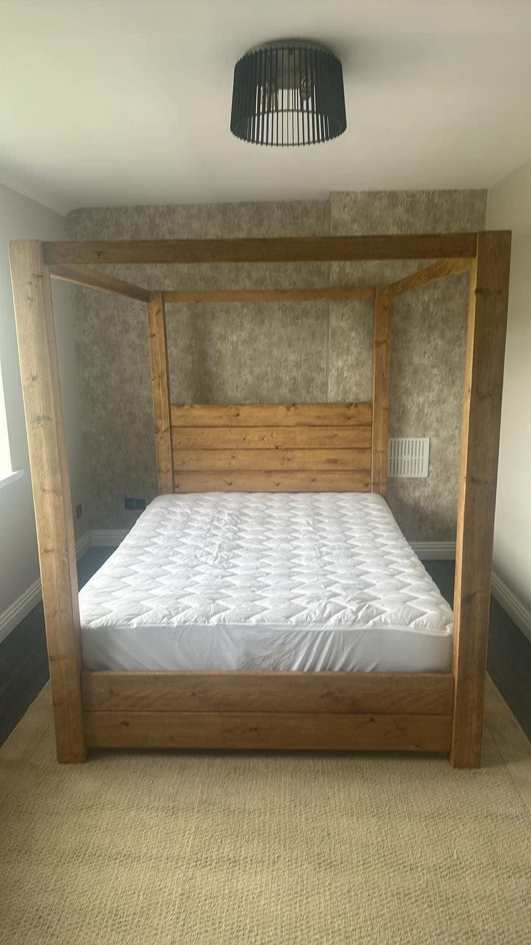 The GRAND Four Poster bed